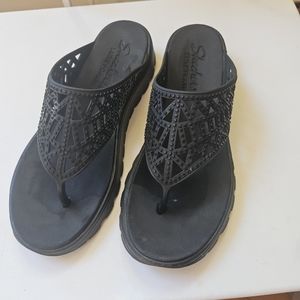 SKETCHERS Foamies size 10 NWT